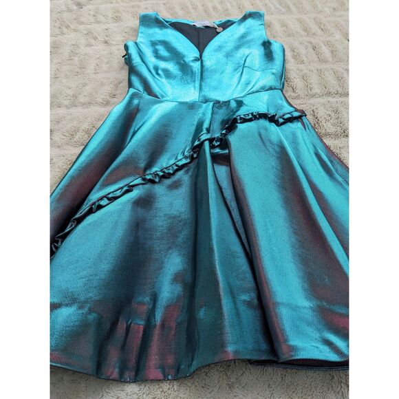 NWT PARAKIAN Formal Metallic Changeable Teal/Burgundy Fit & Flare Dress, Size 4 - Picture 3 of 15